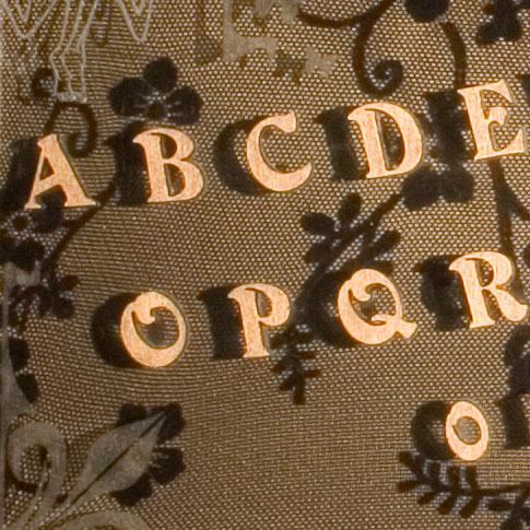 14GoldFaerieKeepsake02CU03
