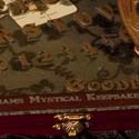 14GoldFaerieKeepsake02CU04
